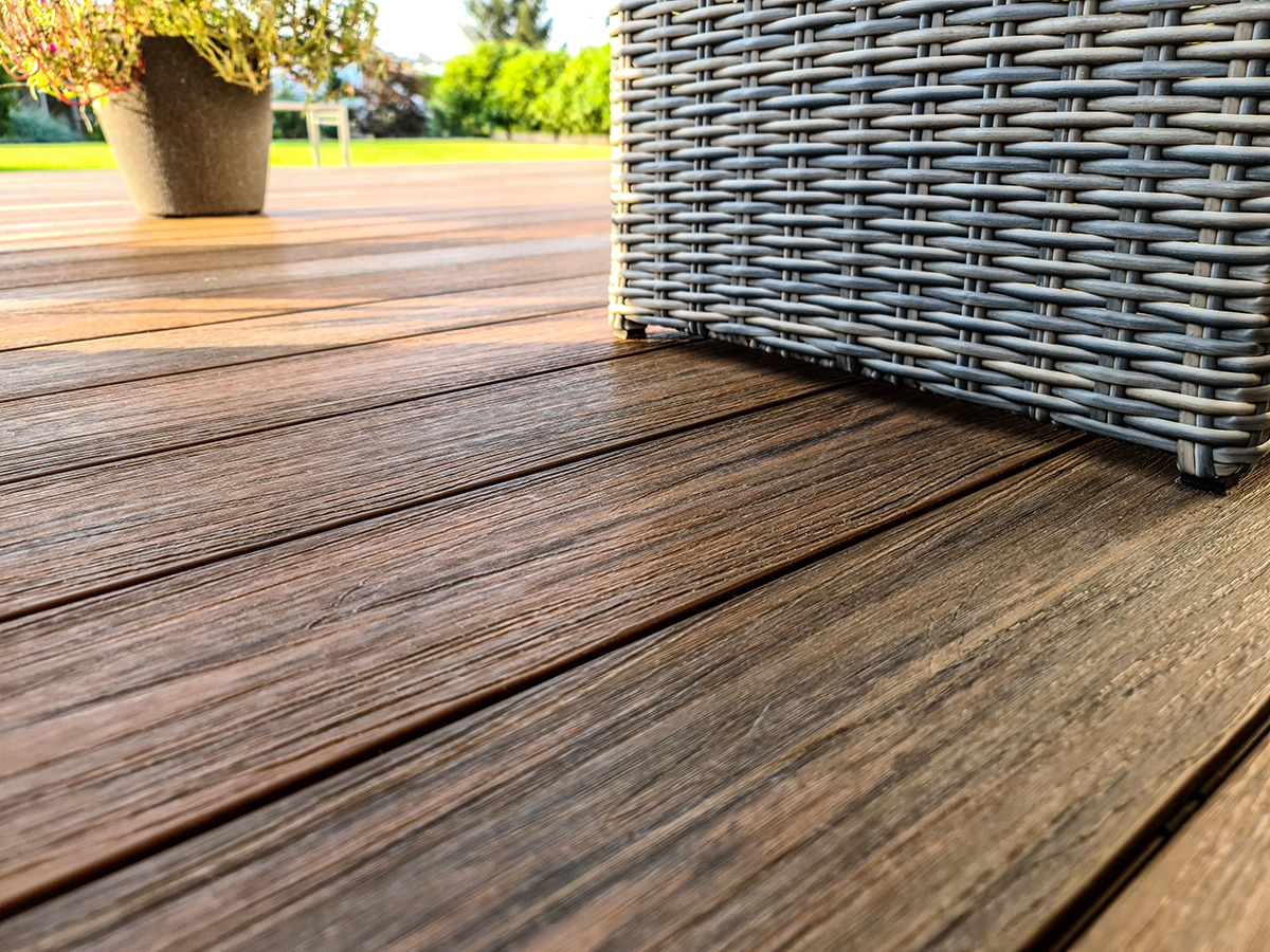 WPC Solid Decking Board - Timber / Elm