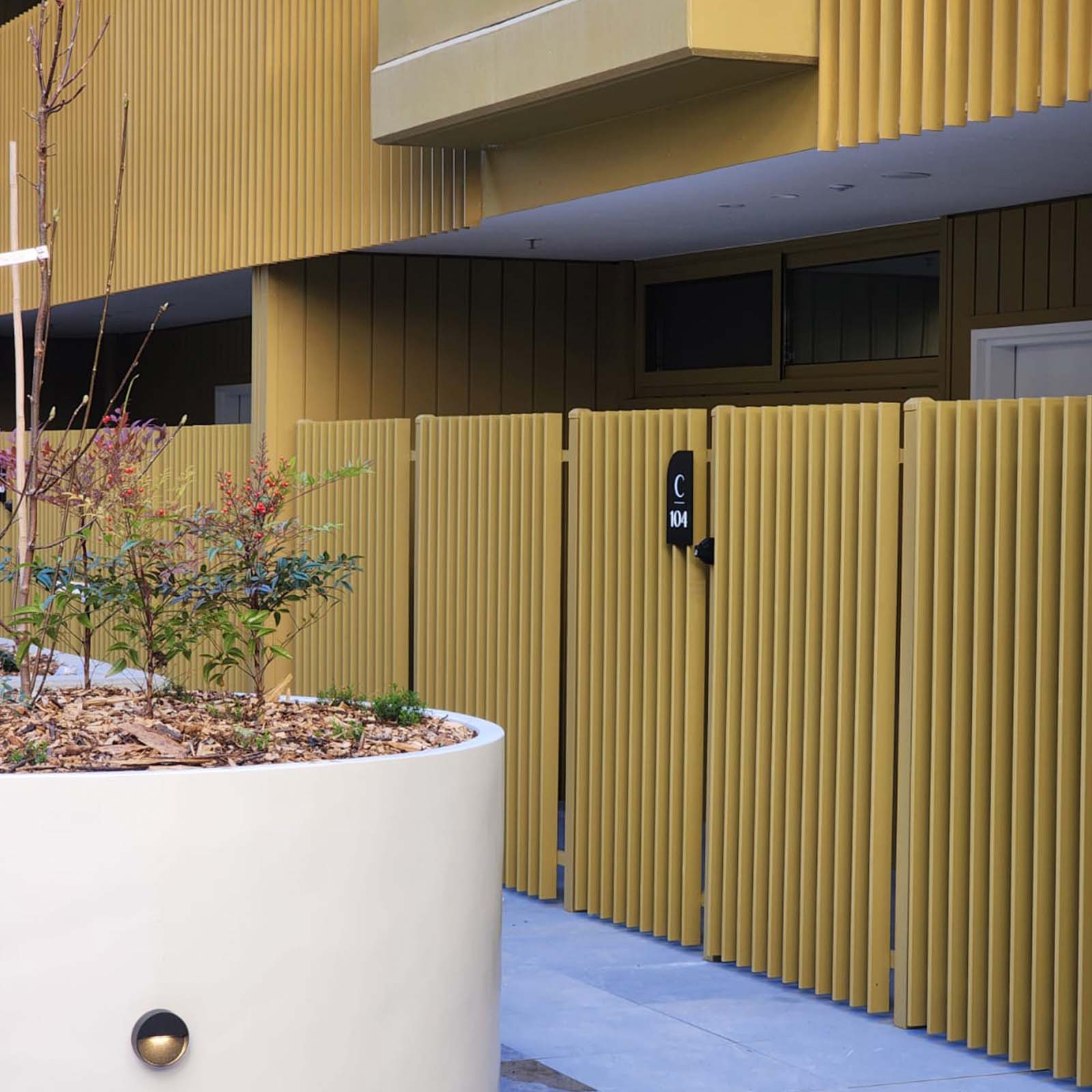 Aluminium Blade Fence Panel